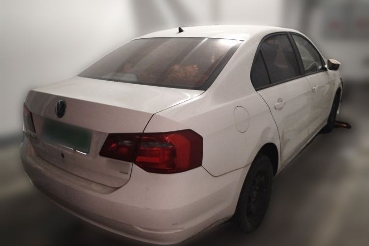 Used Volkswagen Jetta 2015 1.6L Manual Fashion Edition Rear Right 45 Deg