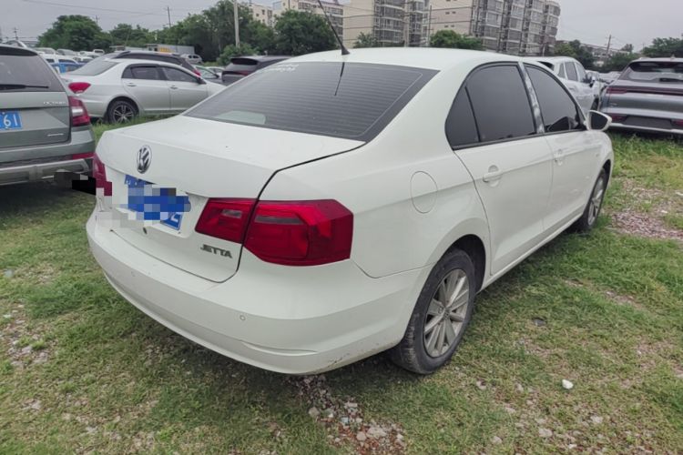 Used Volkswagen Jetta 2015 Value Edition 1.6L Automatic Comfort Version Rear Right 45 Deg