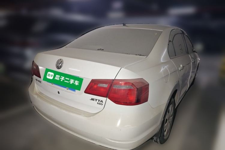 Used Volkswagen Jetta 2015 1.6L Manual Fashion Edition Rear Right 45 Deg