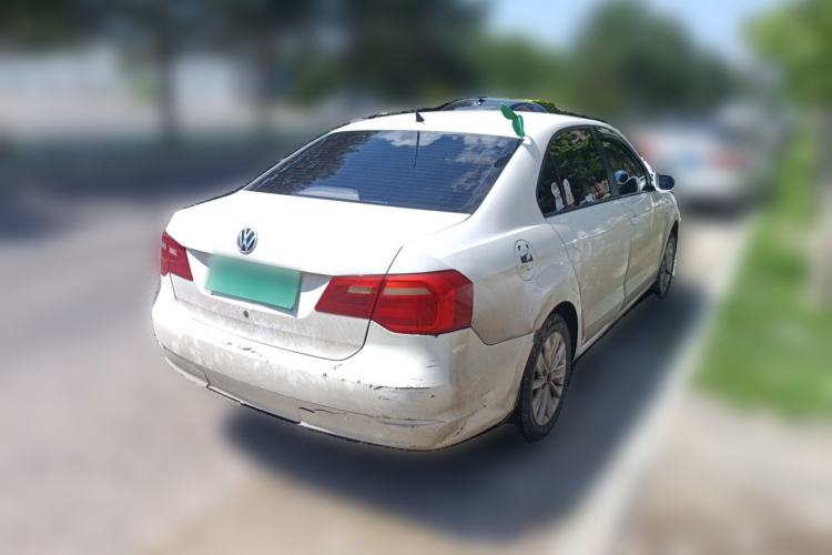 Used Volkswagen Jetta 2015 Value Edition 1.6L Manual Fashionable Style Rear Right 45 Deg