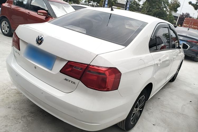 Used Volkswagen Jetta 2015 Zhuihui Edition 1.4L Manual Fashion Model Rear Right 45 Deg