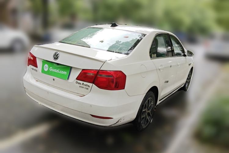 Used Volkswagen Jetta 2015 Value Edition 1.6L Automatic Comfort Version Rear Right 45 Deg