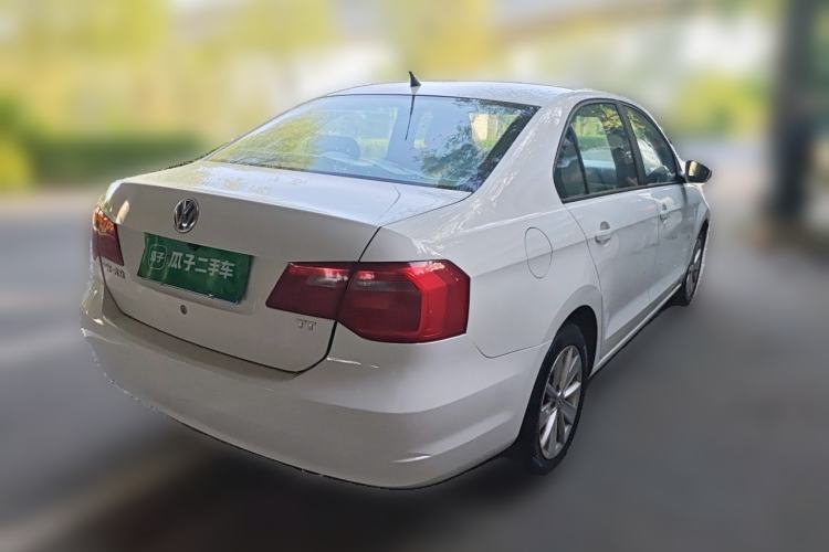 Used Volkswagen Jetta 2015 Value Edition 1.6L Automatic Comfort Version Rear Right 45 Deg