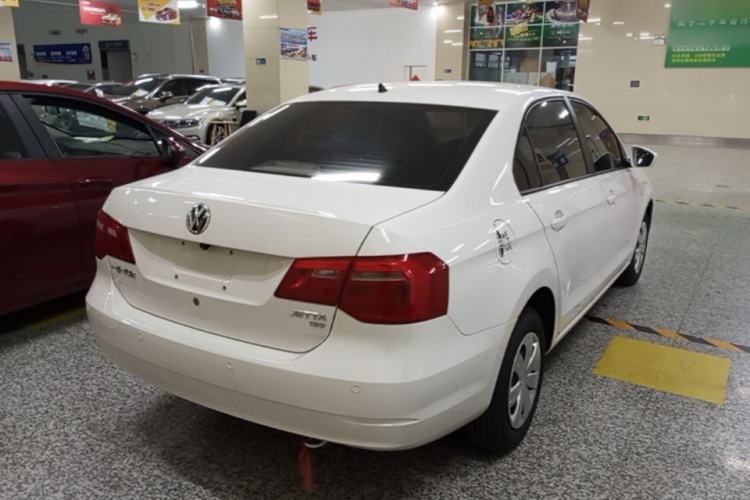 Used Volkswagen Jetta 2015 Value Edition 1.6L Automatic Fashion Version Rear Right 45 Deg