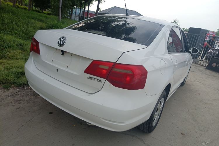 Used Volkswagen Jetta 2015 1.6L Manual Fashion Edition Rear Right 45 Deg