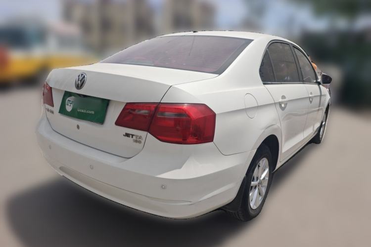 Used Volkswagen Jetta 2015 Value Edition 1.6L Manual Fashionable Style Rear Right 45 Deg
