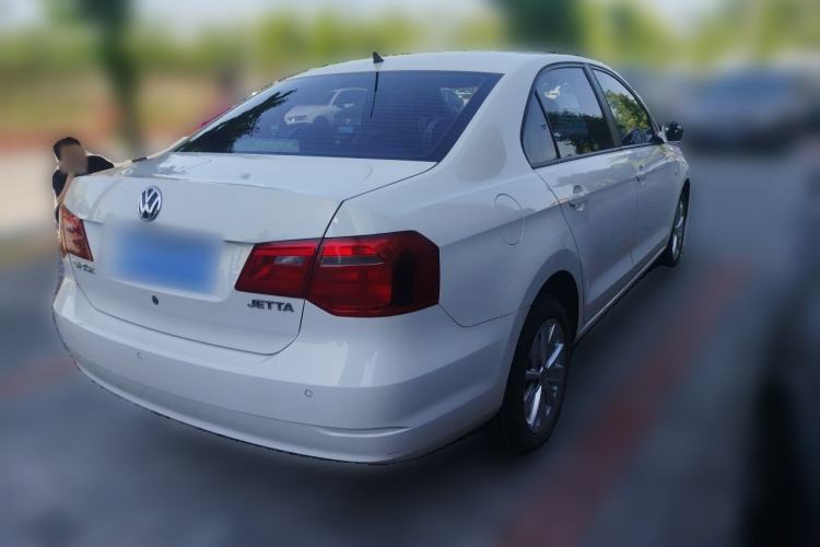 Used Volkswagen Jetta 2015 Value Edition 1.6L Automatic Comfort Version Rear Right 45 Deg