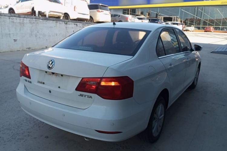 Used Volkswagen Jetta 2015 1.6L Manual Comfort Model Rear Right 45 Deg