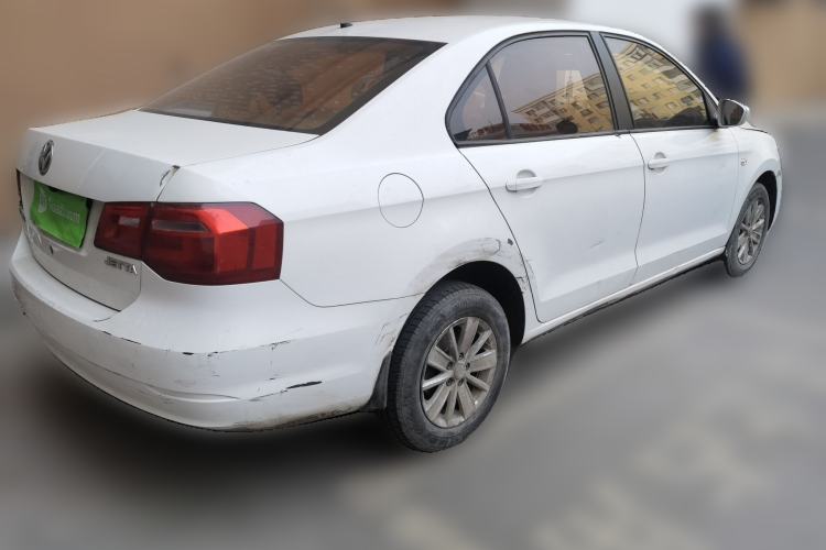 Used Volkswagen Jetta 2015 Value Edition 1.6L Manual Fashionable Style Rear Right 45 Deg