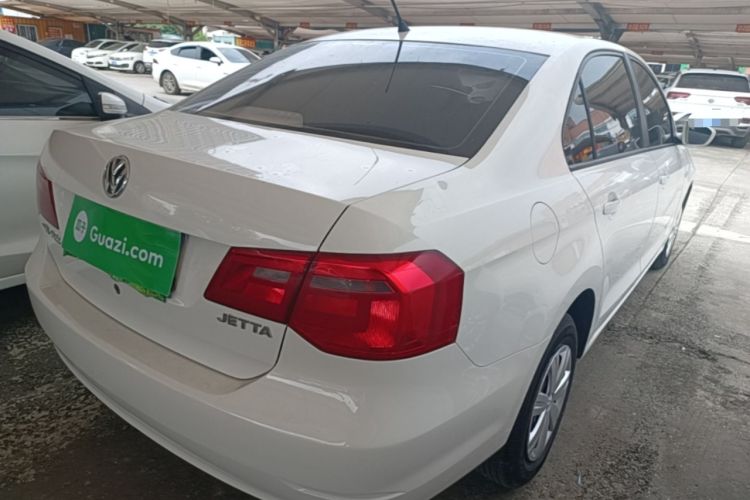Used Volkswagen Jetta 2015 Value Edition 1.6L Manual Fashionable Style Rear Right 45 Deg