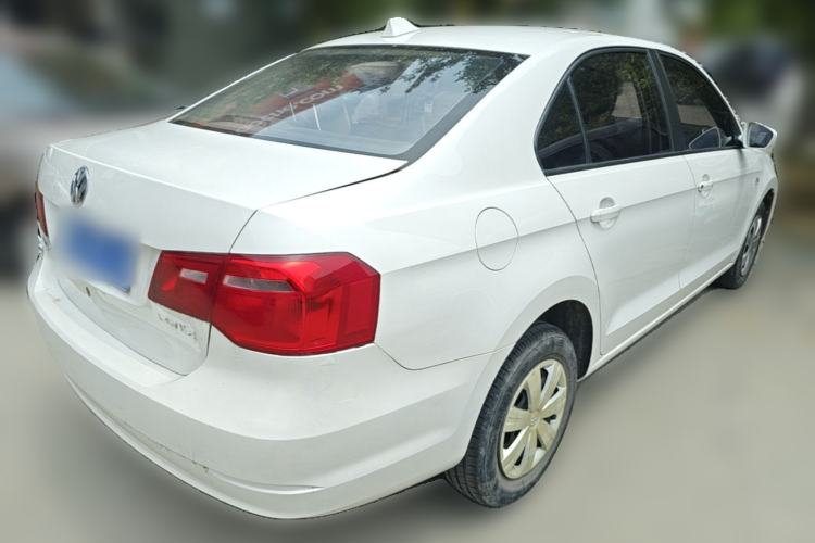 Used Volkswagen Jetta 2015 1.6L Manual Fashion Edition Rear Right 45 Deg