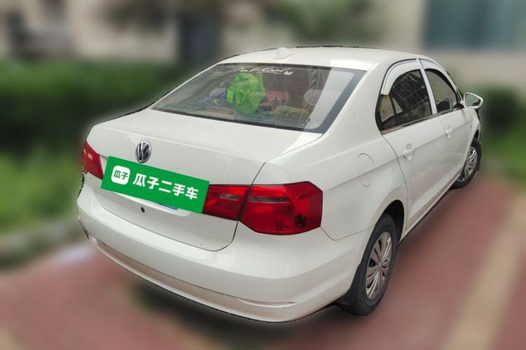 Used Volkswagen Jetta 2015 Zhuihui Edition 1.4L Manual Fashion Model Rear Right 45 Deg