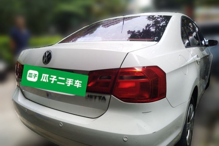 Used Volkswagen Jetta 2015 1.6L Automatic Fashion Model Rear Right 45 Deg