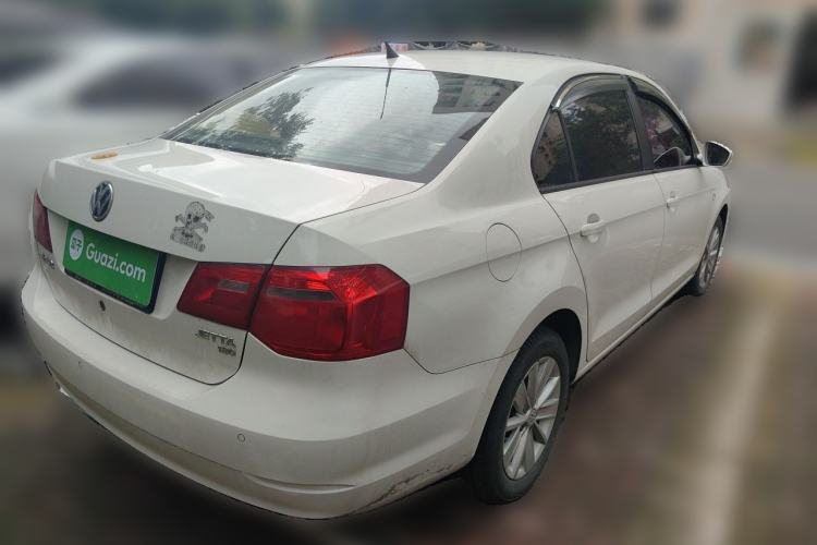 Used Volkswagen Jetta 2015 Value Edition 1.6L Automatic Comfort Version Rear Right 45 Deg