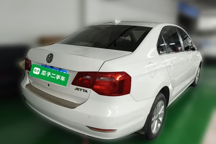 Used Volkswagen Jetta 2015 1.6L Manual Comfort Model Rear Right 45 Deg