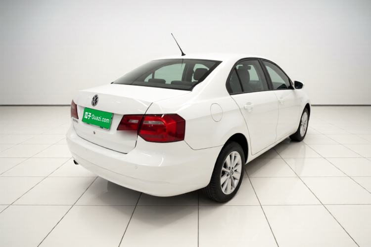 Used Volkswagen Jetta 2015 1.6L Manual Comfort Model Rear Right 45 Deg