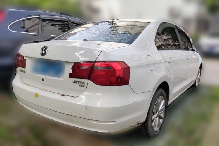 Used Volkswagen Jetta 2015 Value Edition 1.6L Automatic Comfort Version Rear Right 45 Deg