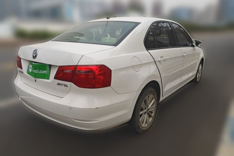 Used Volkswagen Jetta 2015 Value Edition 1.6L Automatic Comfort Version Rear Right 45 Deg