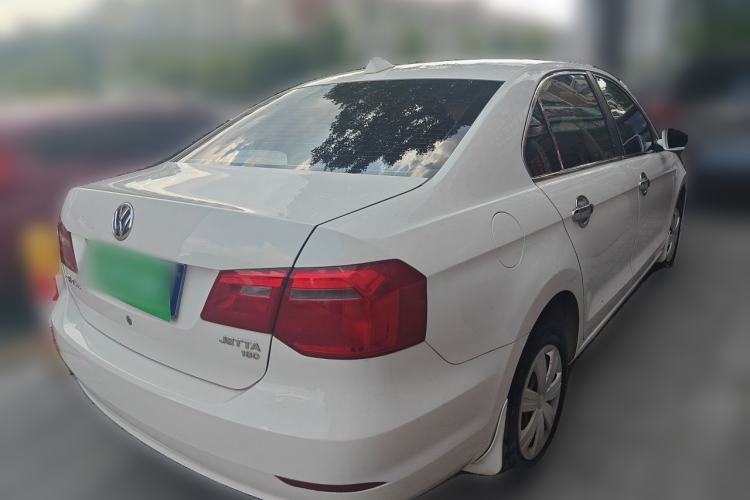 Used Volkswagen Jetta 2015 Value Edition 1.6L Manual Fashionable Style Rear Right 45 Deg