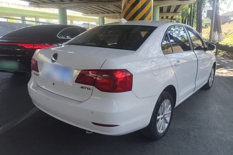 Used Volkswagen Jetta 2015 Value Edition 1.6L Automatic Comfort Version Rear Right 45 Deg