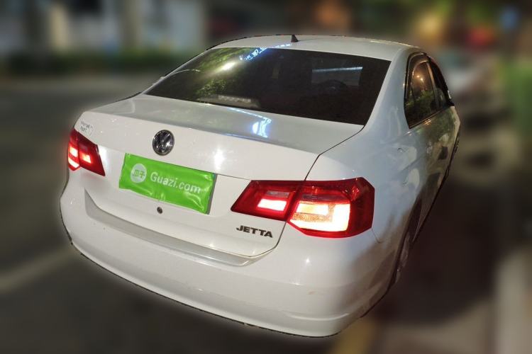 Used Volkswagen Jetta 2015 Zhuihui Edition 1.4L Manual Fashion Model Rear Right 45 Deg