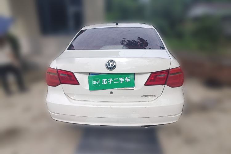 Used Volkswagen Jetta 2015 Zhuihui Edition 1.4L Manual Fashion Model Rear