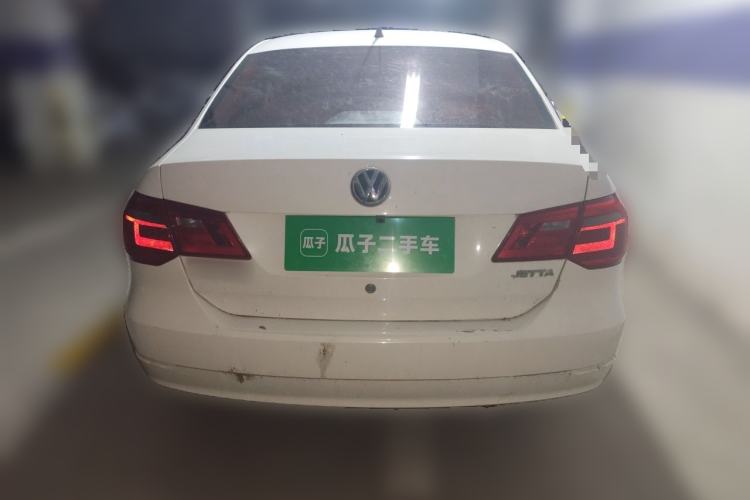 Used Volkswagen Jetta 2015 Zhuihui Edition 1.4L Manual Fashion Model Rear