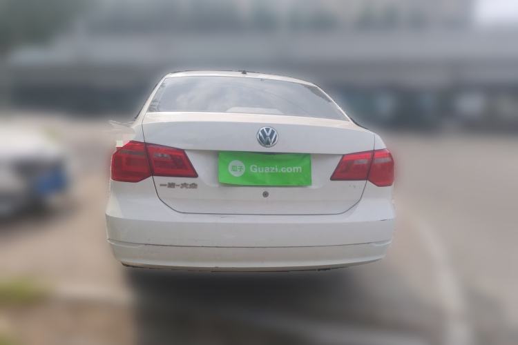 Used Volkswagen Jetta 2015 Zhuihui Edition 1.4L Manual Fashion Model Rear