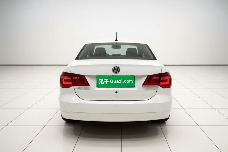 Used Volkswagen Jetta 2015 1.6L Manual Comfort Model Rear