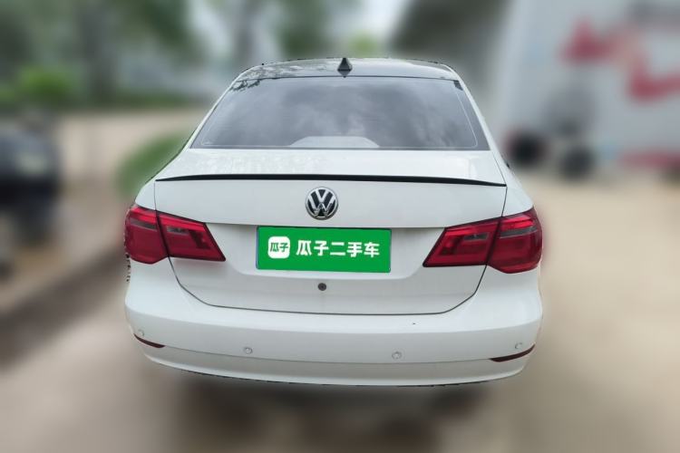 Used Volkswagen Jetta 2015 Zhuihui Edition 1.4L Manual Fashion Model Rear