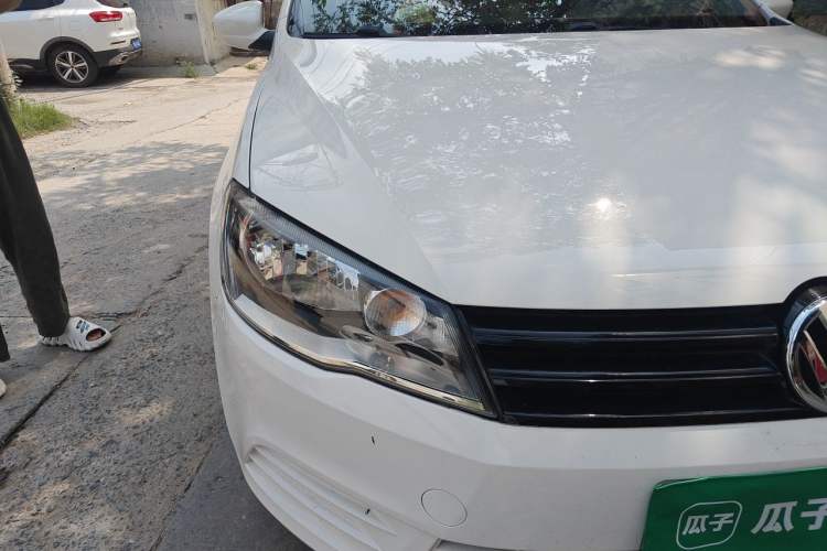 Used Volkswagen Jetta 2015 1.4L Manual Fashion Model Right Front Headlight