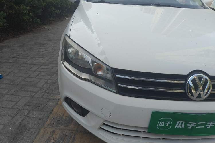 Used Volkswagen Jetta 2015 1.6L Automatic Comfort Model Right Front Headlight