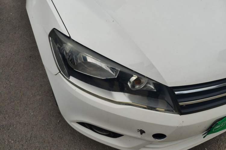 Used Volkswagen Jetta 2015 Zhuihui Edition 1.6L Manual Comfort Model Right Front Headlight