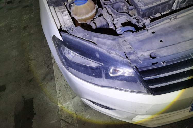 Used Volkswagen Jetta 2015 1.6L Manual Comfort Model Right Front Headlight
