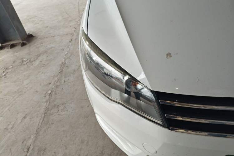 Used Volkswagen Jetta 2015 Zhuihui Edition 1.4L Manual Fashion Model Right Front Headlight