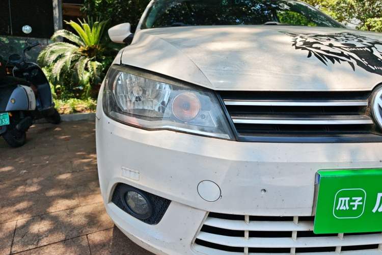 Used Volkswagen Jetta 2015 Zhuihui Edition 1.6L Manual Comfort Model Right Front Headlight