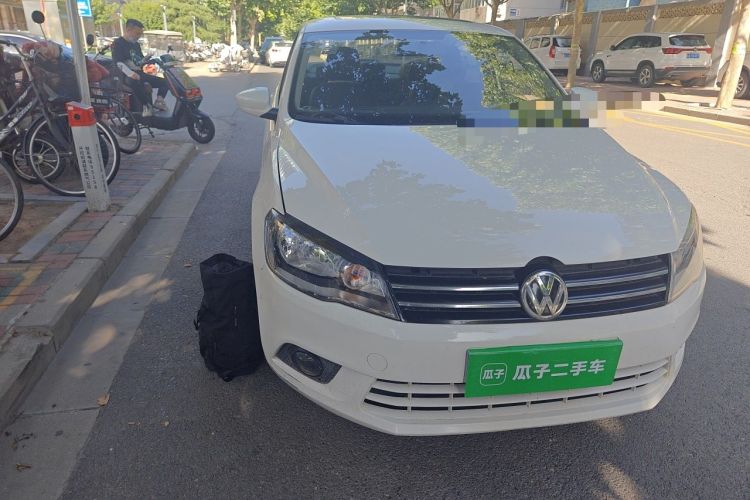 Used Volkswagen Jetta 2015 Zhuihui Edition 1.6L Manual Comfort Model Right Front Headlight