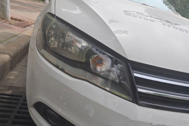 Used Volkswagen Jetta 2015 1.4L Manual Comfort Model Right Front Headlight