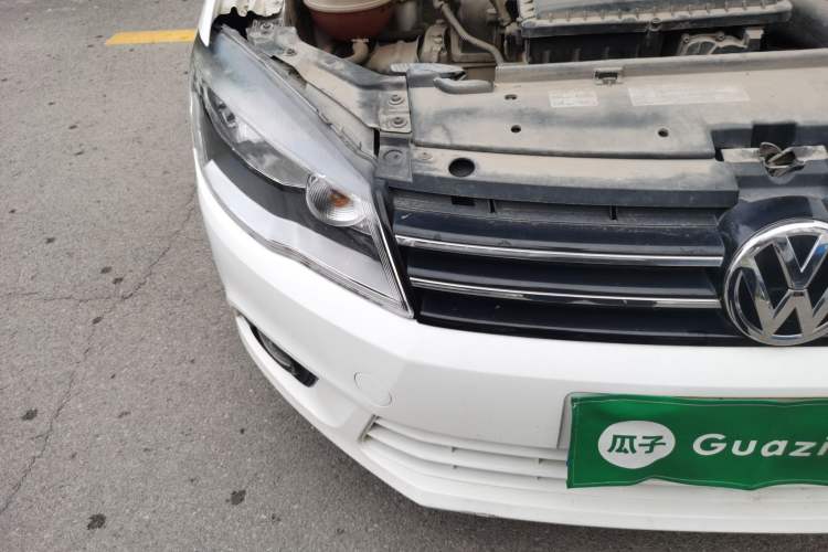 Used Volkswagen Jetta 2015 Zhuihui Edition 1.6L Manual Comfort Model Right Front Headlight