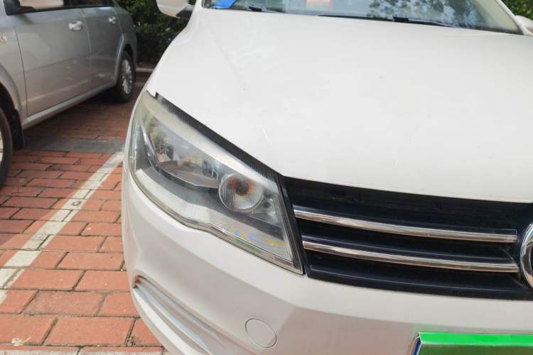 Used Volkswagen Jetta 2015 Zhuihui Edition 1.4L Manual Fashion Model Right Front Headlight