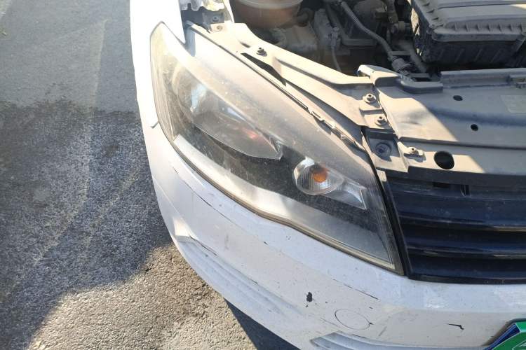 Used Volkswagen Jetta 2015 1.4L Manual Fashion Model Right Front Headlight