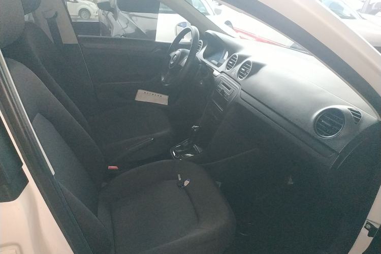 Used Volkswagen Jetta 2015 1.6L Automatic Fashion Model Right Front Seat