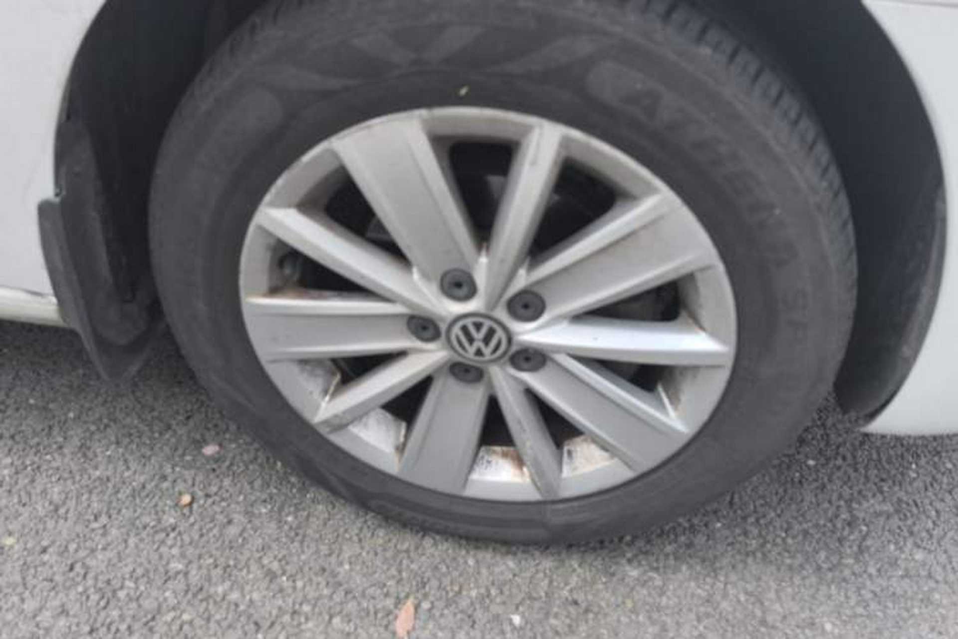 Used Volkswagen Jetta 2015 1.6L Manual Comfort Model Right Front Wheel Hub