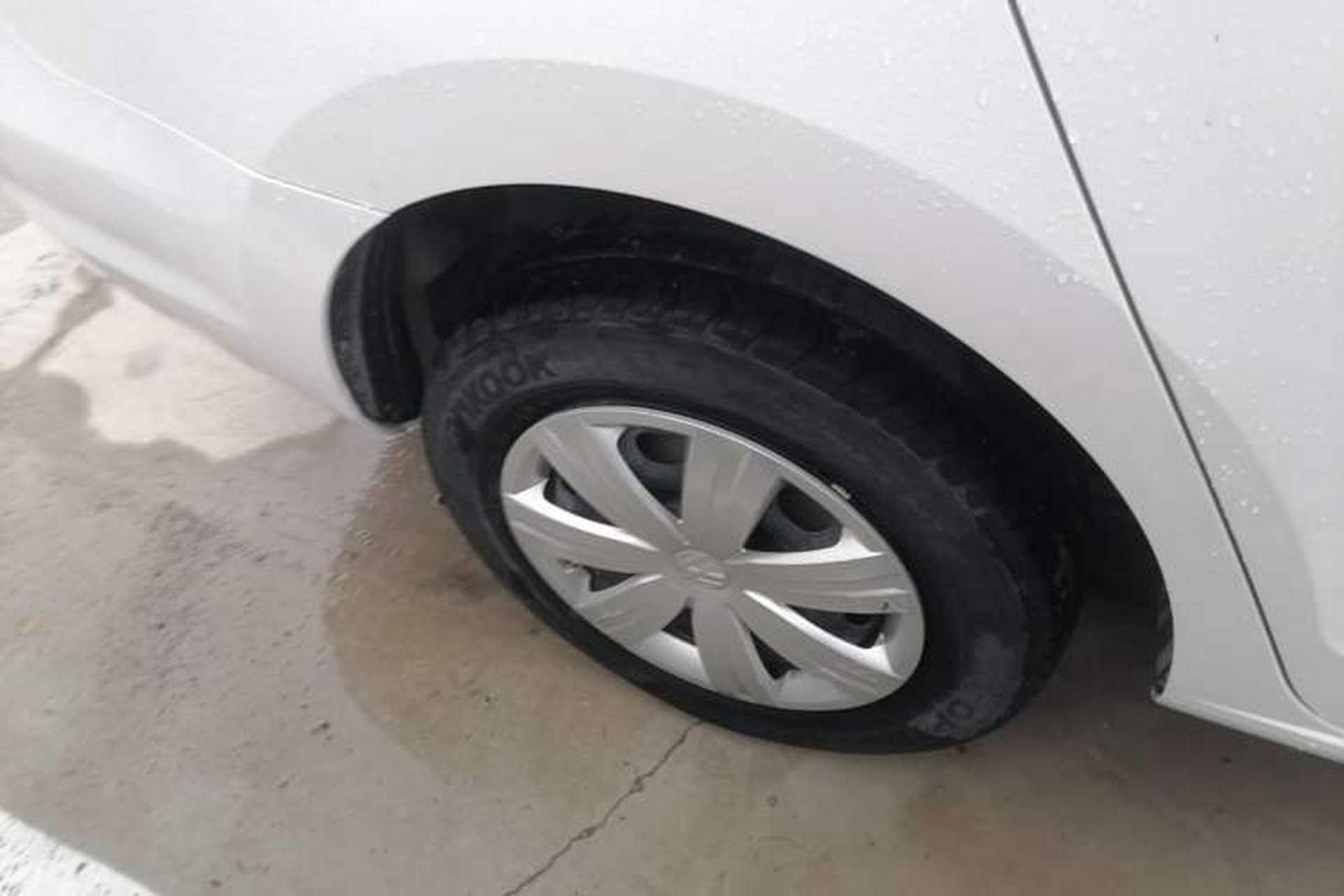 Used Volkswagen Jetta 2015 1.6L Manual Fashion Edition Right Rear Wheel Hub