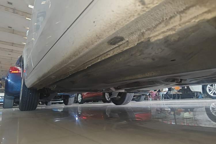 Used Volkswagen Jetta 2015 1.6L Automatic Comfort Model Right Side Sill