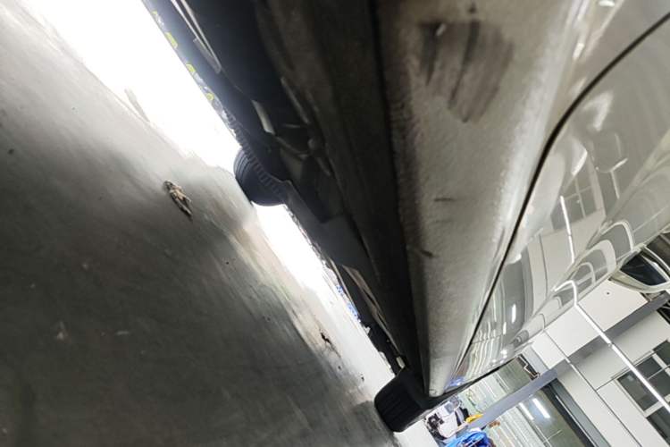 Used Volkswagen Jetta 2015 1.6L Automatic Fashion Model Right Side Sill