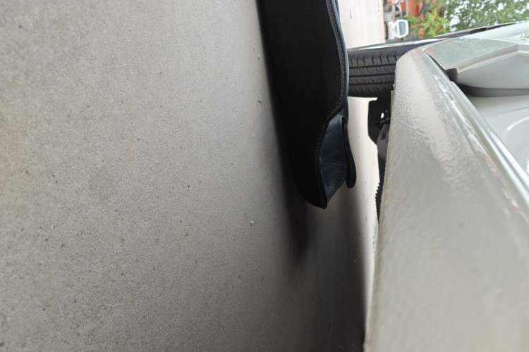 Used Volkswagen Jetta 2015 Value Edition 1.6L Manual Fashionable Style Right Side Sill