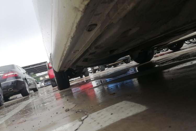 Used Volkswagen Jetta 2015 1.6L Manual Fashion Edition Right Side Sill