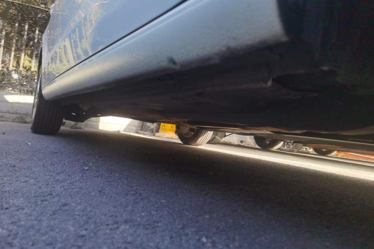 Used Volkswagen Jetta 2015 1.6L Automatic Luxury Model Right Side Sill