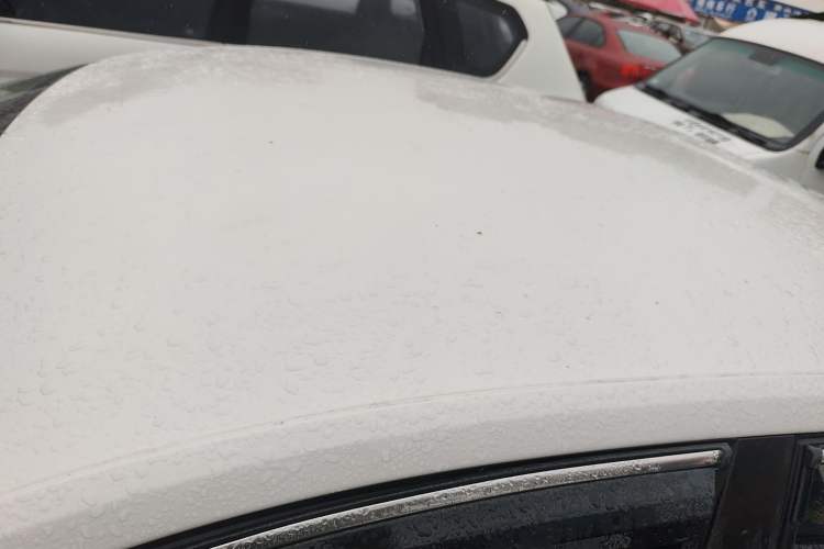 Used Volkswagen Jetta 2015 1.6L Manual Fashion Edition Roof